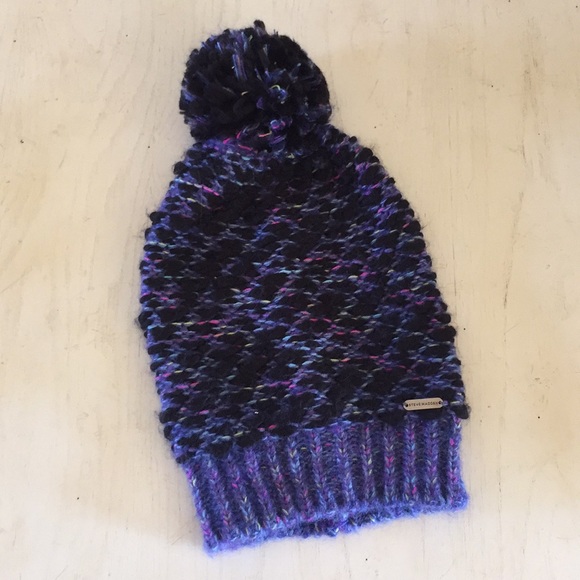 steve madden pom pom hat